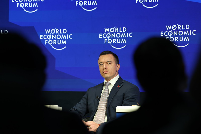 Ecuador culpa a Colombia de no haber logrado solución a aranceles en la reunión en Quito