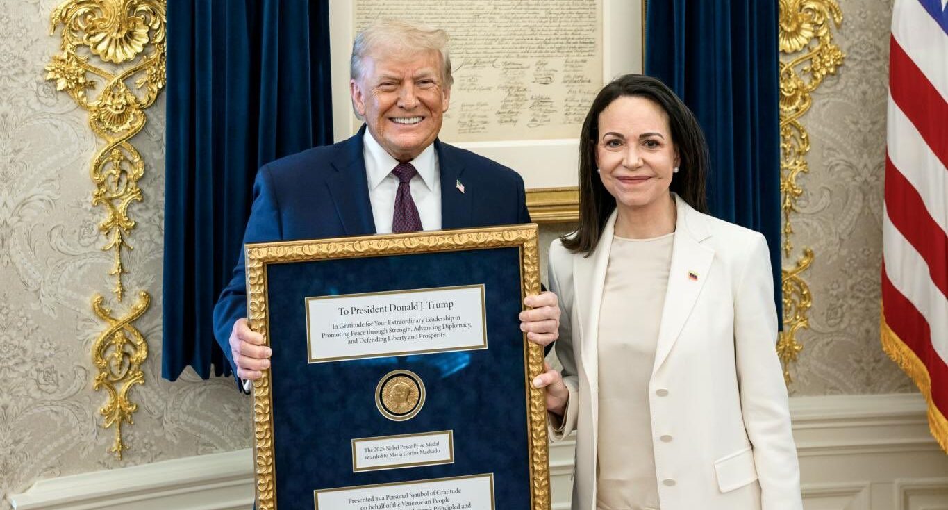 Trump le aconseja a Machado no regresar a Venezuela por ahora