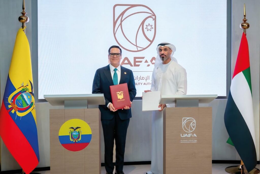 Ecuador y Emiratos Árabes firman acuerdo sobre modernización del Estado