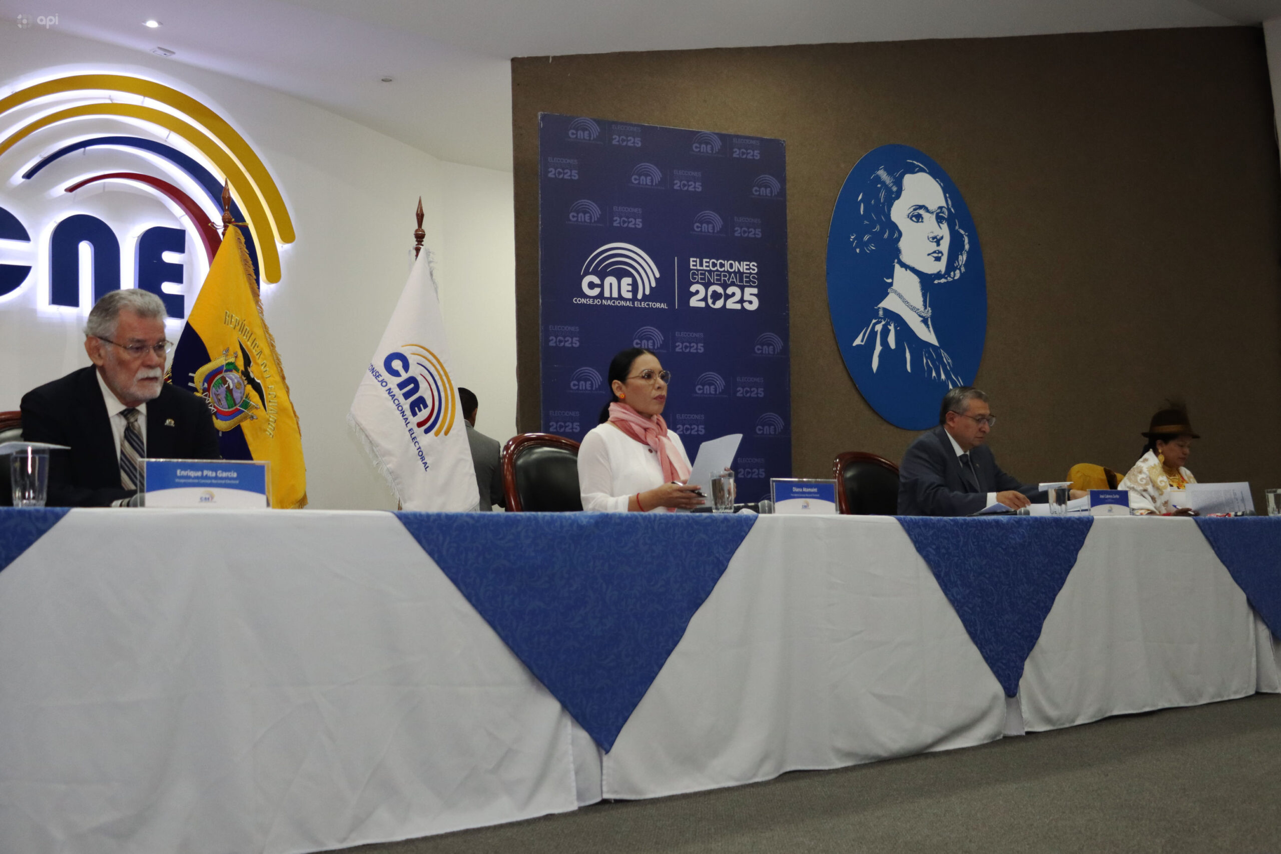 CNE evalúa adelantar elecciones seccionales en Ecuador