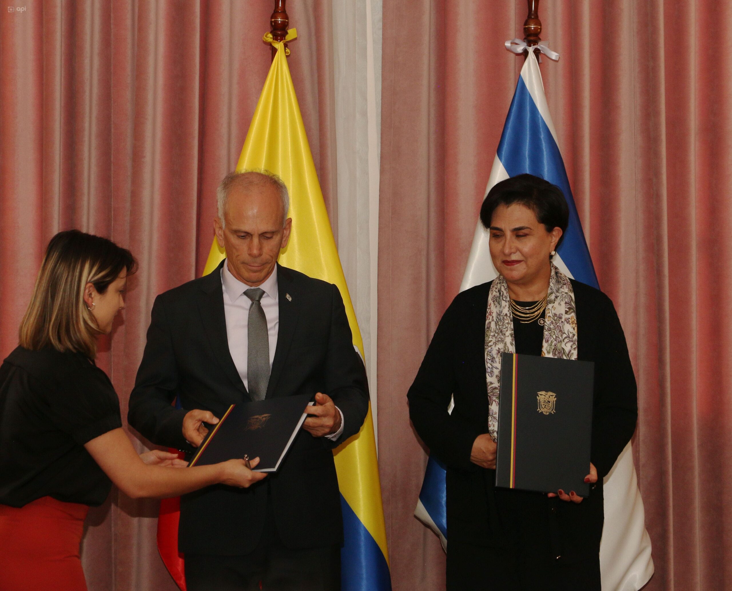 Ecuador e Israel fortalecen alianza con acuerdo en educación, ciencia, deporte y seguridad