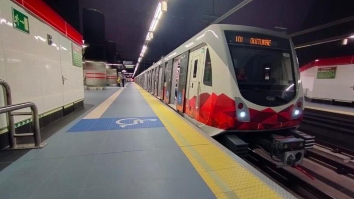 El metro de Quito es reconocido como el más limpio del mundo