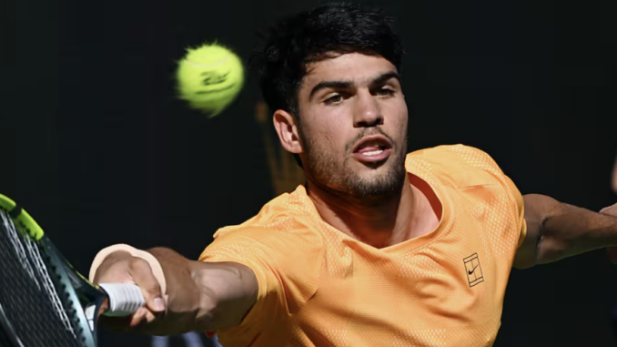 Carlos Alcaraz, durante su partido ante Daniil Medvedev en Indian Wells / Icon Sportswire