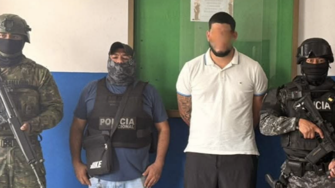 El sujeto, conocido con el alias de 'Maldito árabe', fue capturado en la provincia costera de El Oro, fronteriza con Perú, durante una operación estratégica de control de armas.