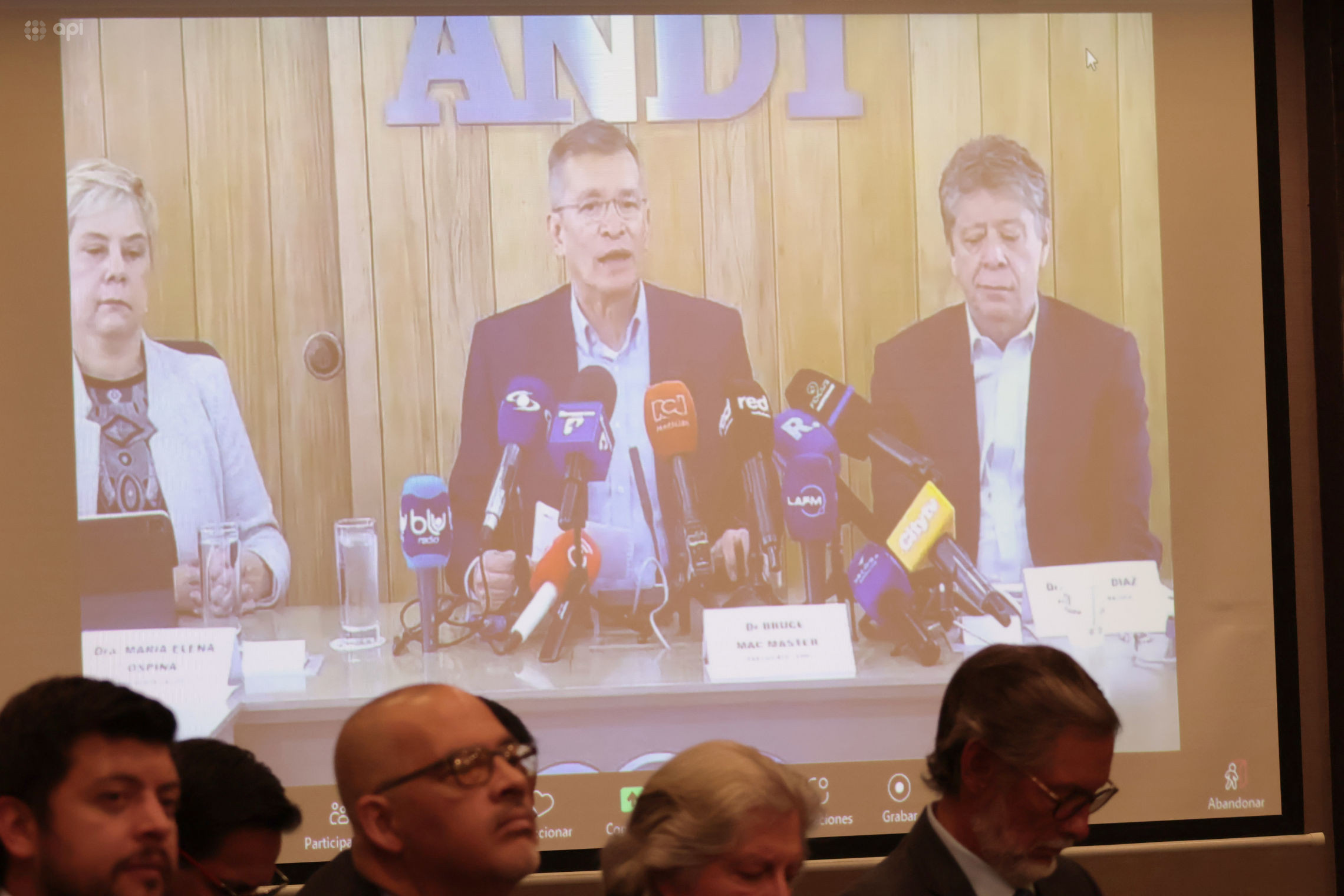 Exportadores de Colombia: Arancel de 100% de Ecuador hace «inviable» comercio