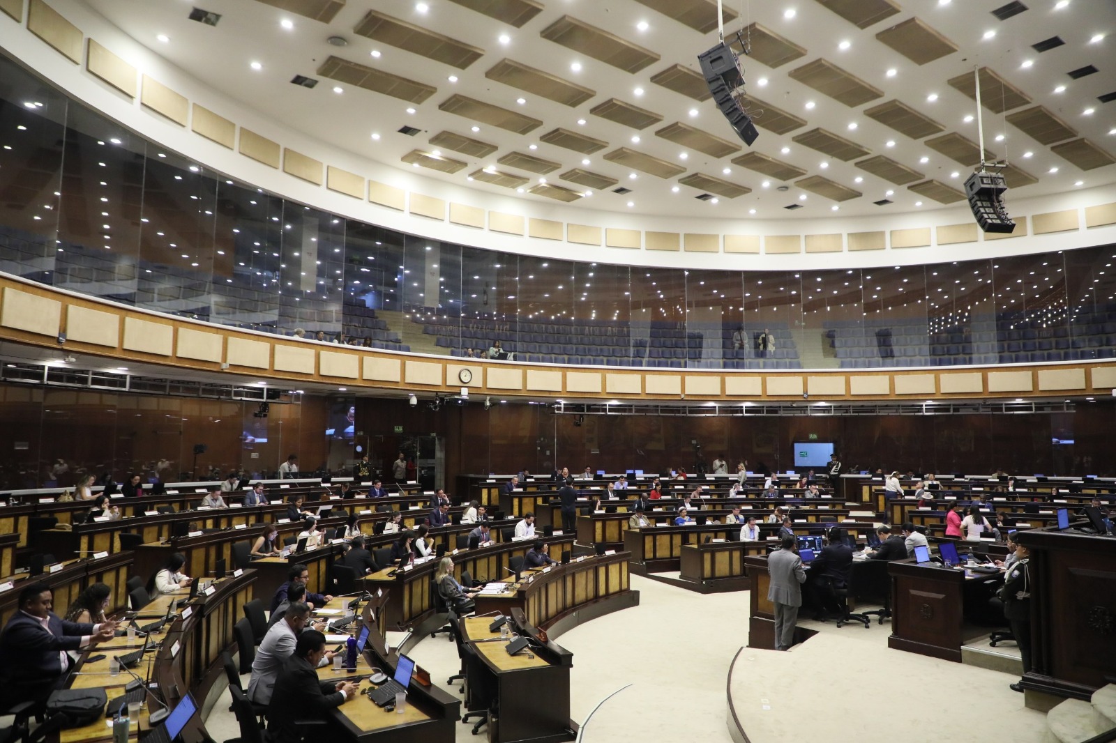 Asamblea aprueba enseñanza de educación financiera