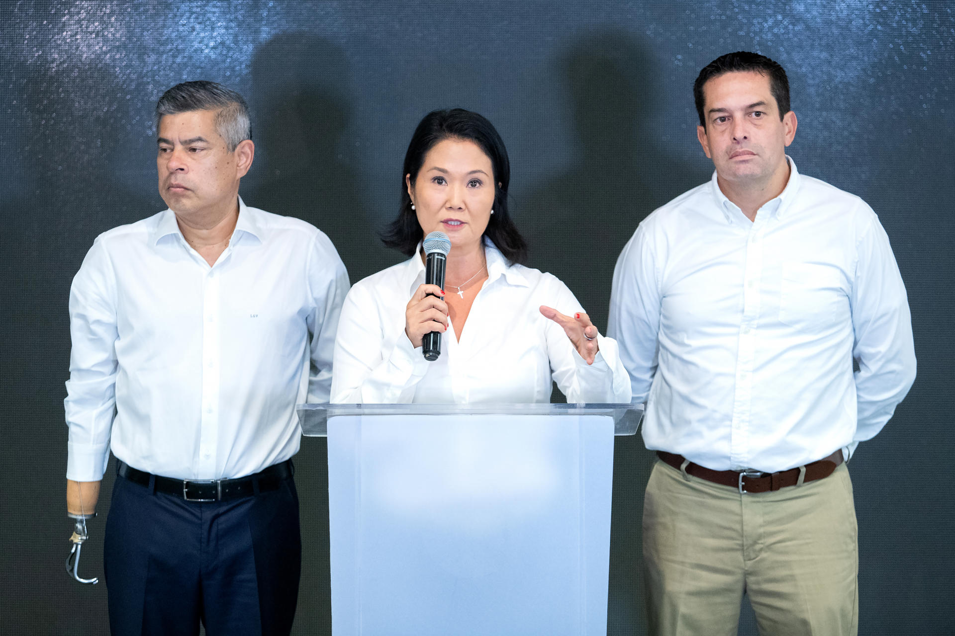 Keiko Fujimori encabeza «exit polls» tras elección presidencial en Perú