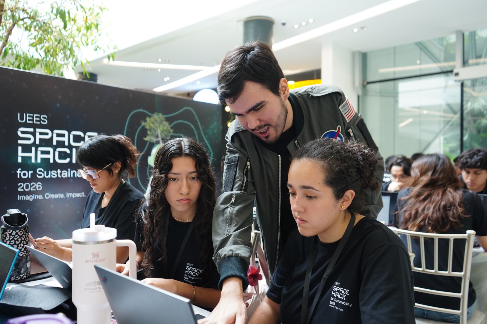 UEES logra el primer lugar en hackatón internacional Space Hack 2026