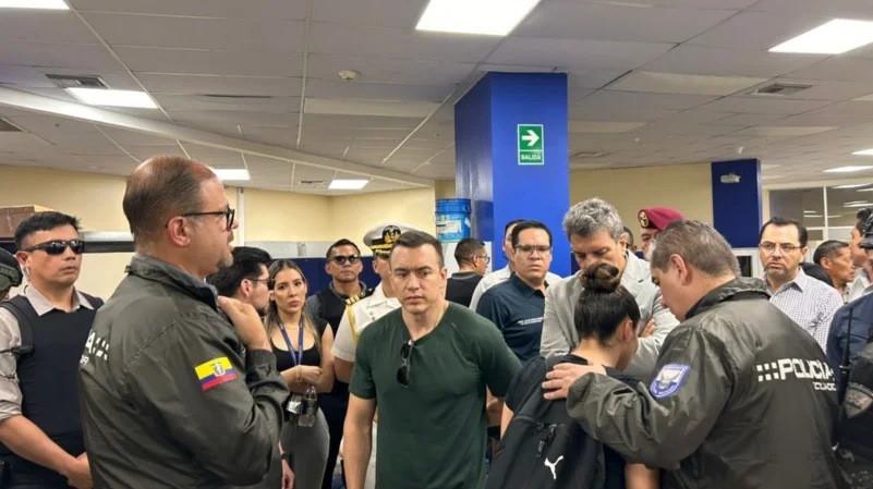 Gobierno allana oficinas de CNEL