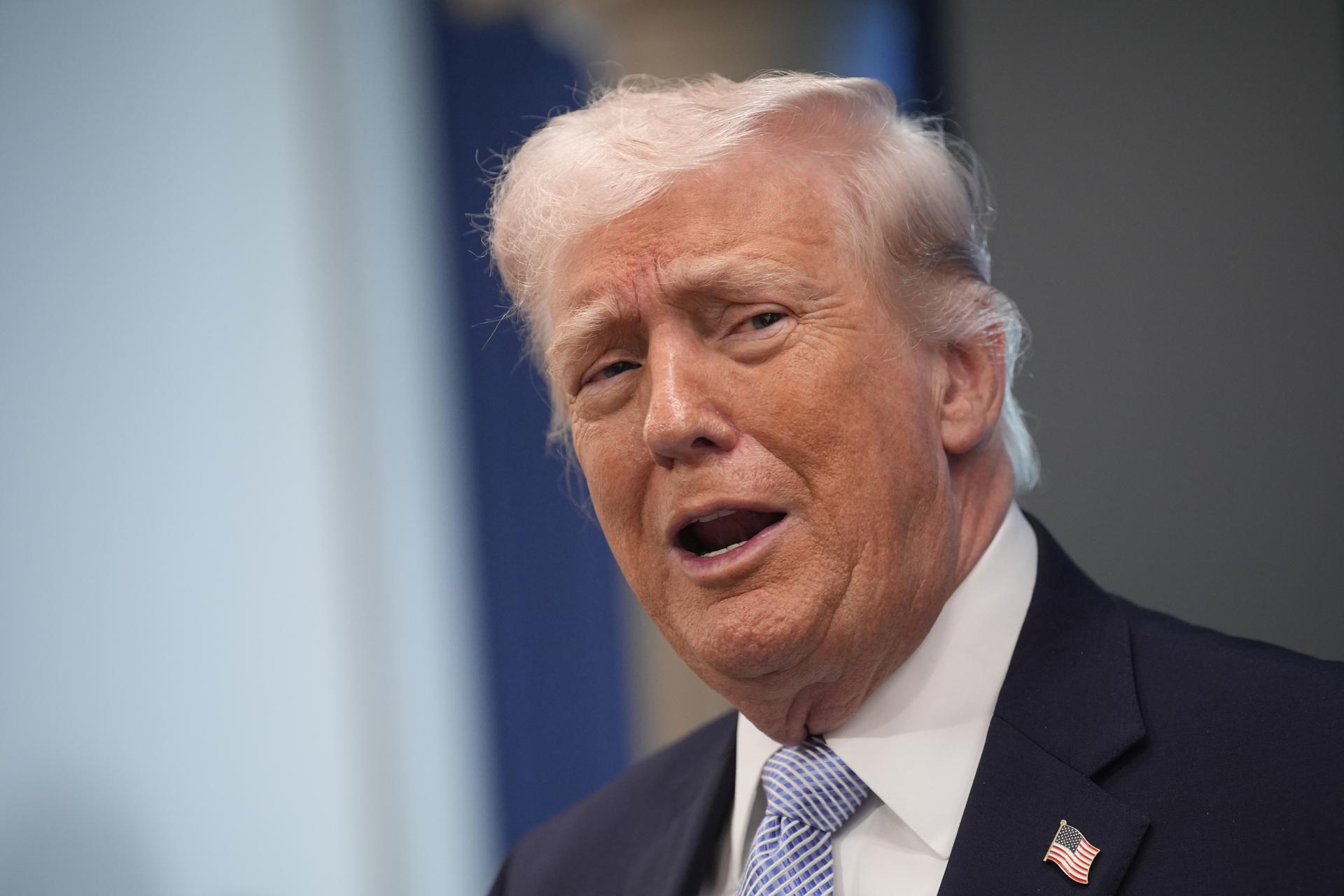 Trump da otras dos semanas a Irán para reabrir Ormuz