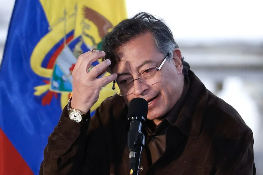 Petro no acepta el resultado que muestra a De la Espriella como el candidato más votado