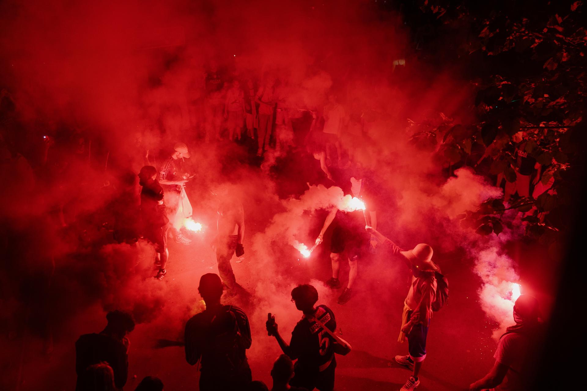 Festejos por triunfo del PSG dejan un muerto y dos heridos muy graves