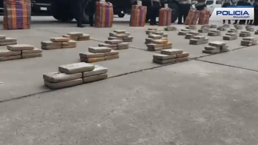 Incautan en Machala 1,2 toneladas de droga en fruta que iba a Reino Unido