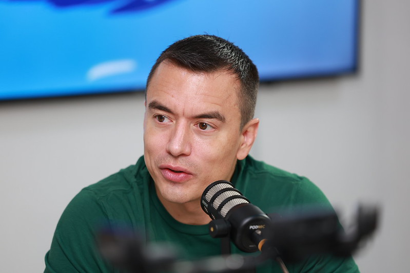 Noboa anuncia reducción de 14 a 10 Ministerios