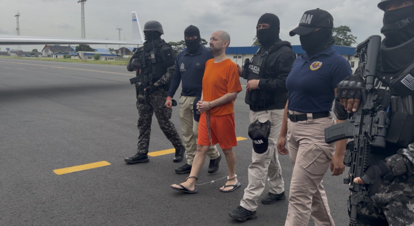 Ecuador extradita a EE.UU a dos cabecillas del grupo criminal Los Choneros