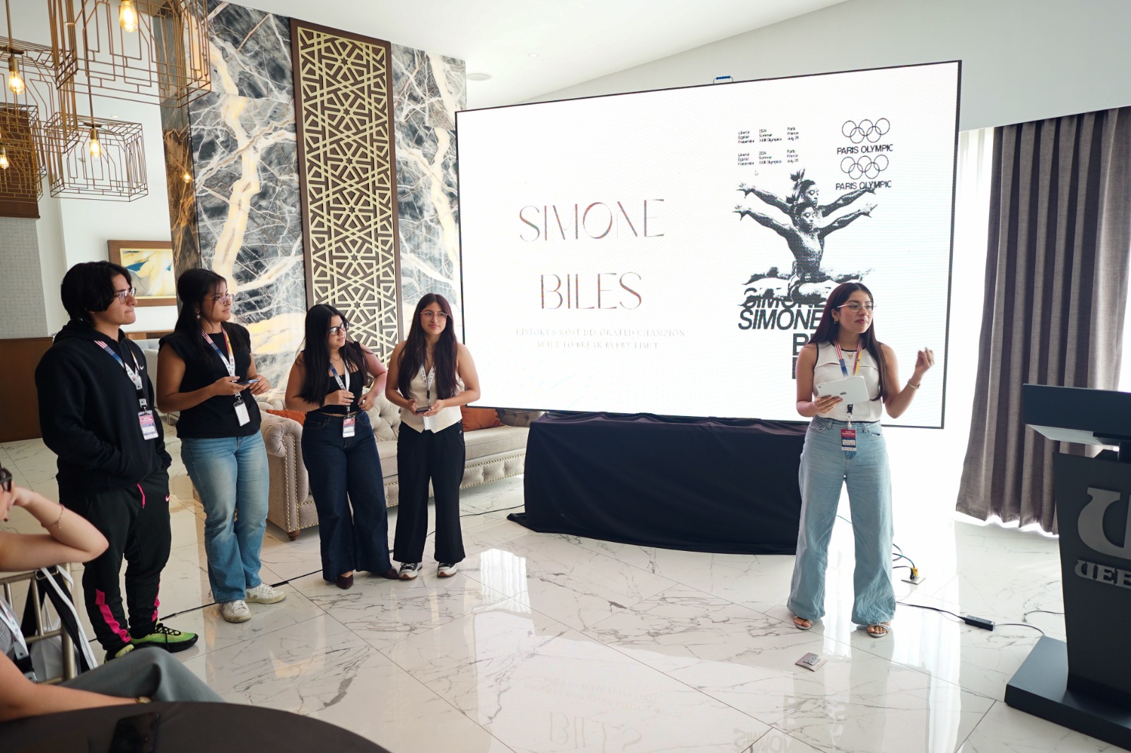 Experto de FIFA y Juegos Olímpicos lideró hackathon de innovación deportiva en la UEES.