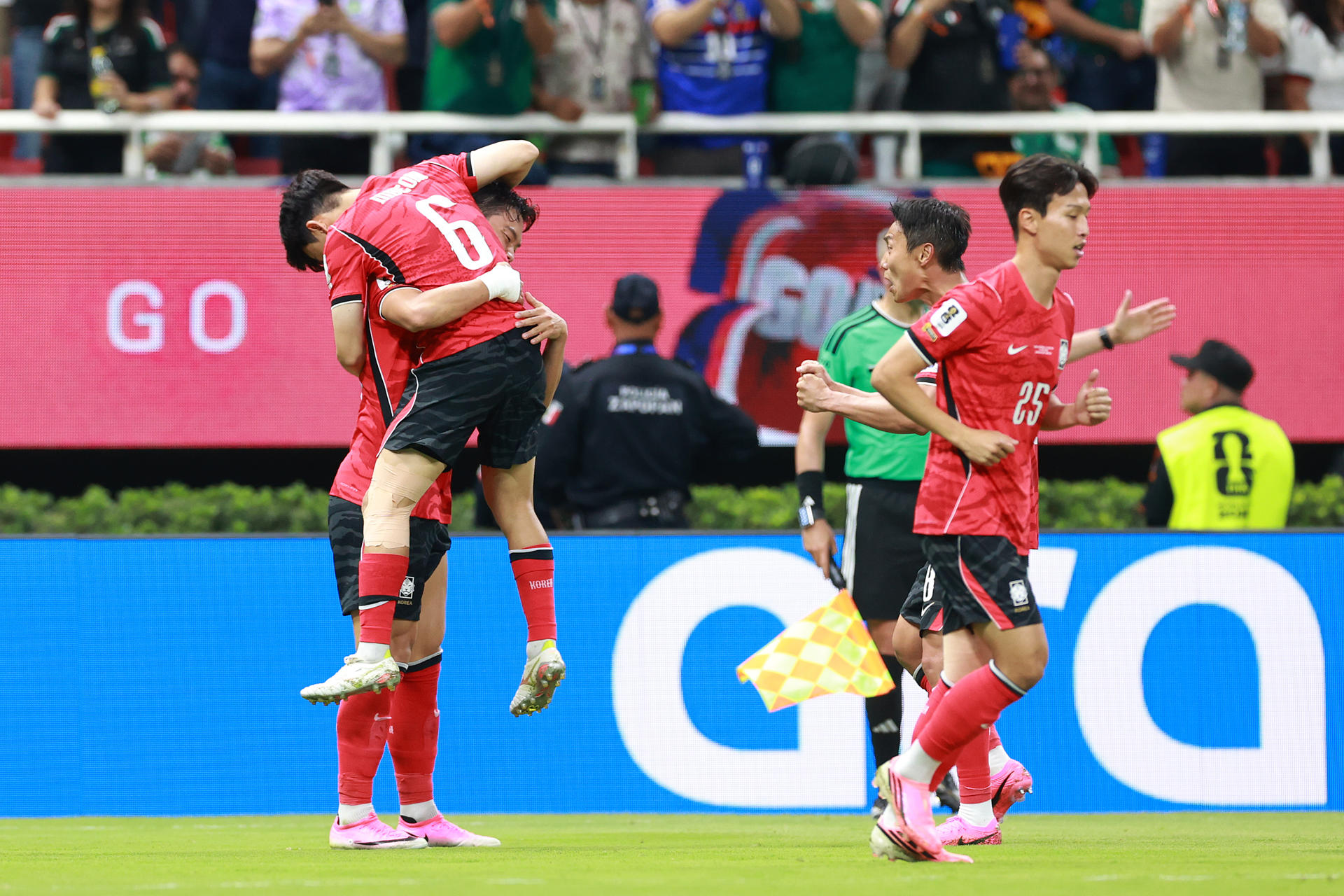 2-1. Corea del Sur derrota a la República Checa, e