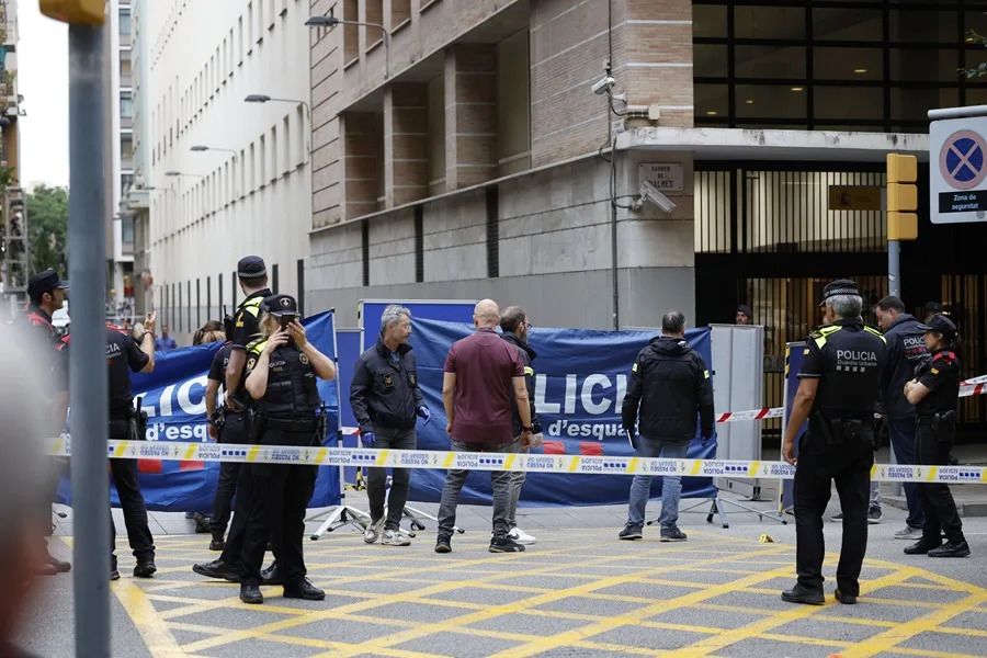 Asesinan a un hombre de un tiro en la cabeza junto