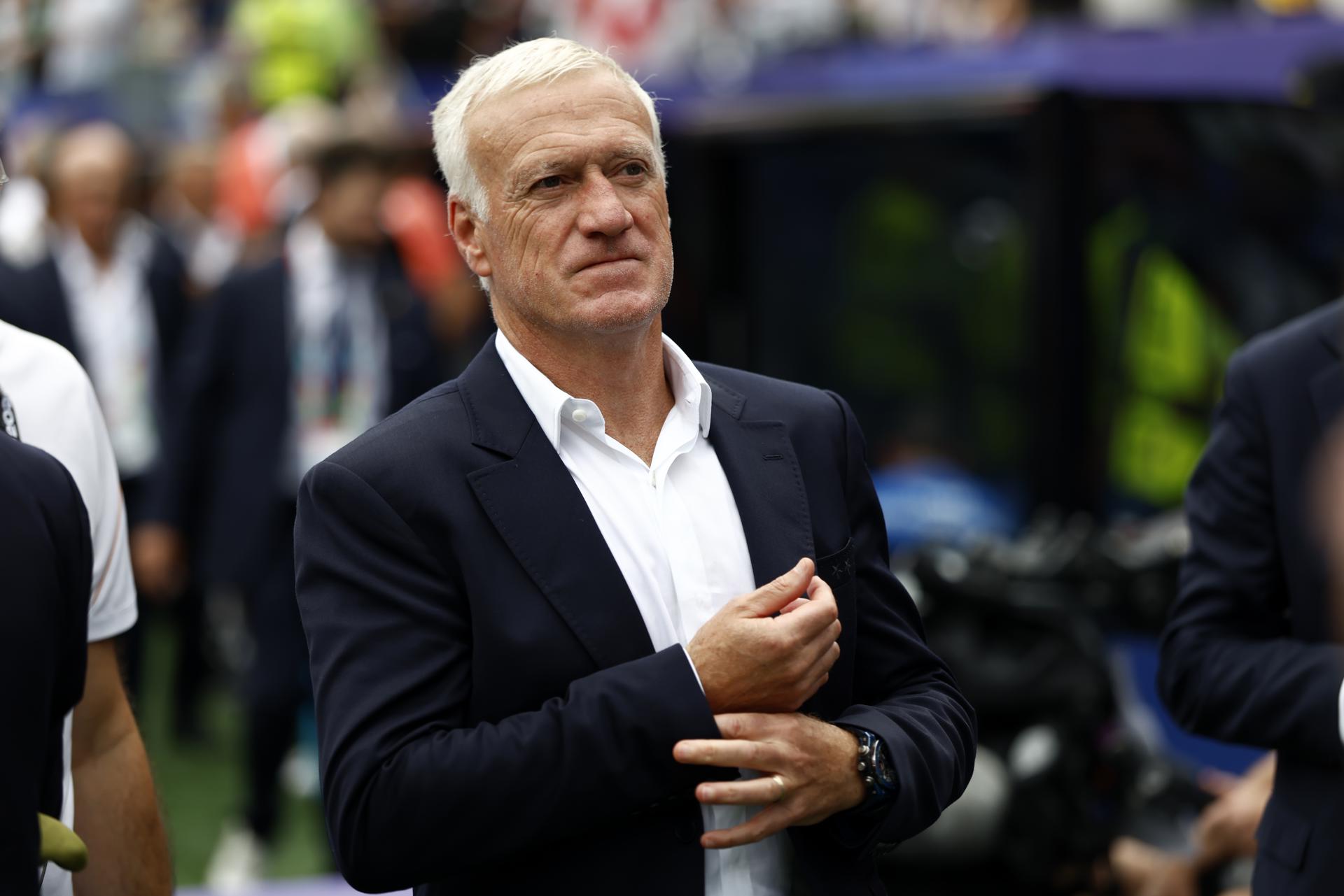 Didier Deschamps, de luto por la muerte de su madre, se pierde el Noruega–Francia