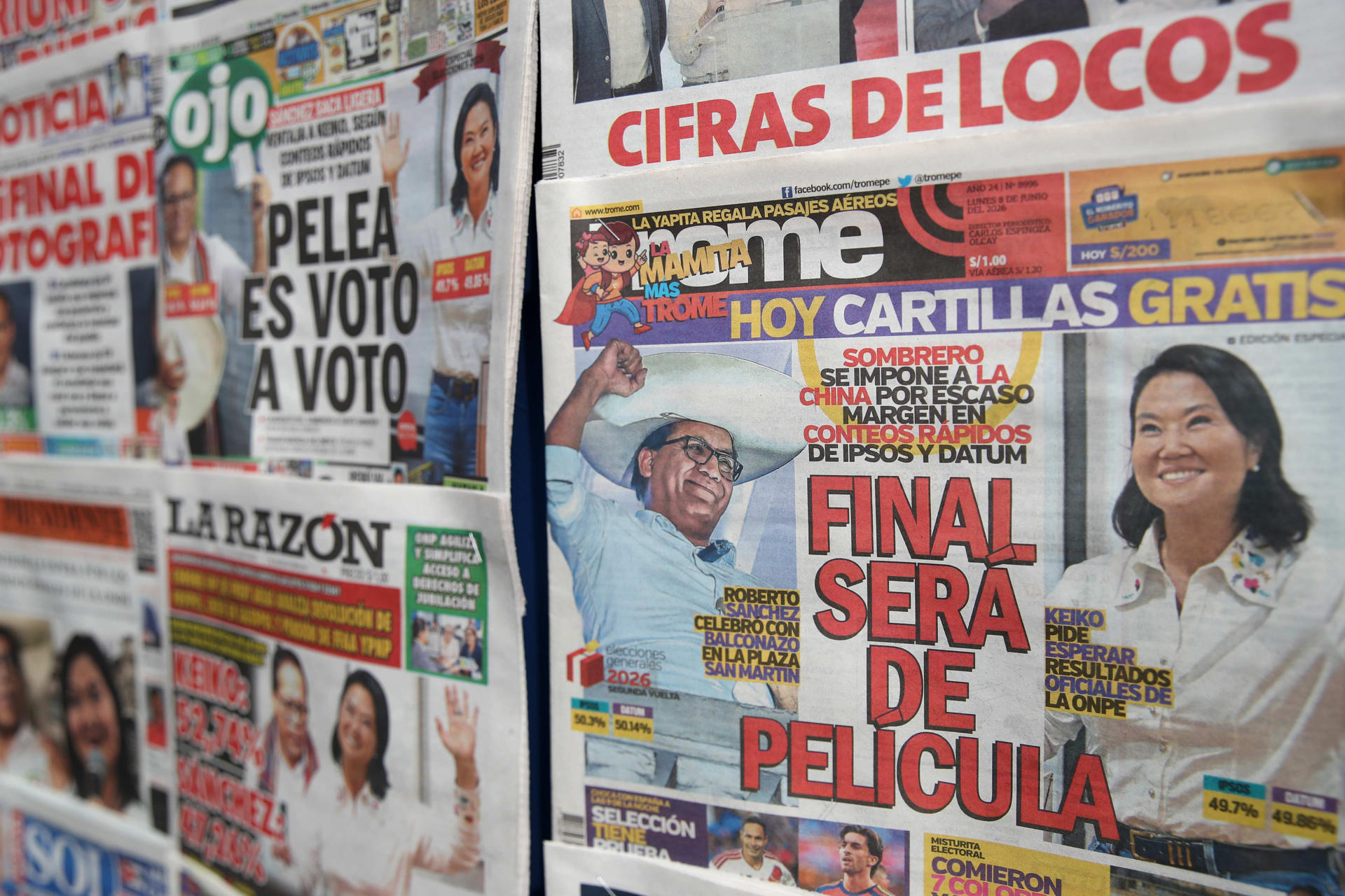 Sánchez pasa a Keiko al llegar al 93,92 % del escr