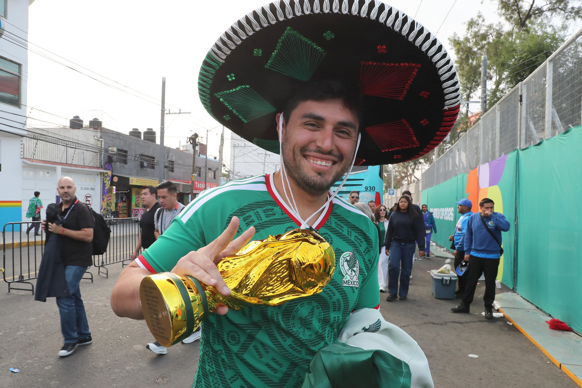 El Mundial comienza en México convertido en el mayor reto de la FIFA