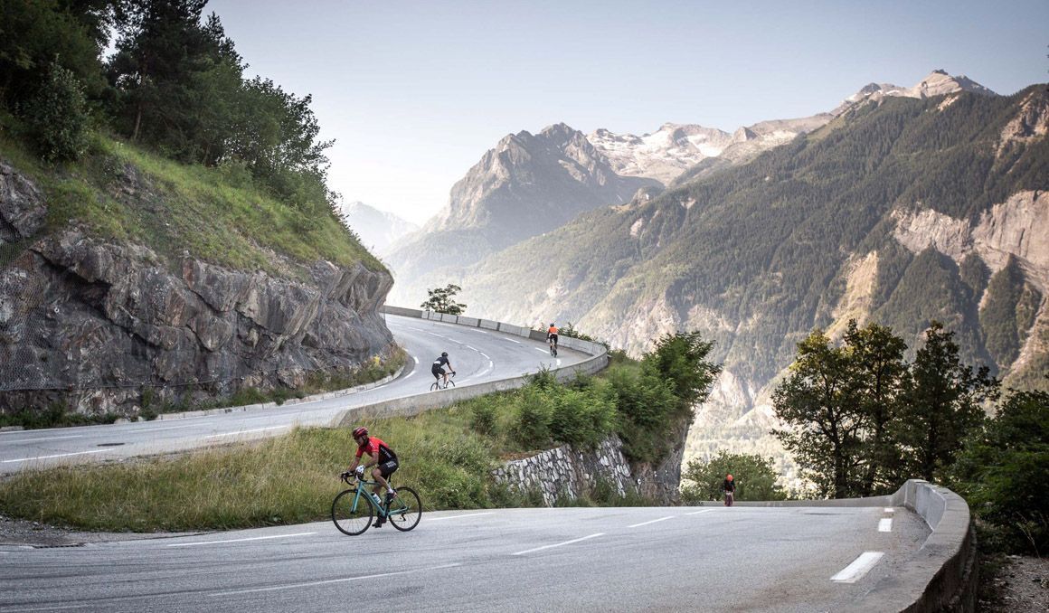 El clásico Alpe d’Huez: próximo desafío de Carapaz en el Tour de Francia
