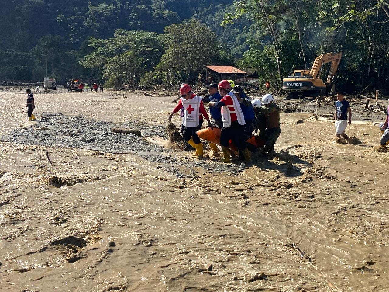 Número de muertos por aluvión en Zamora Chinchipe se eleva a seis