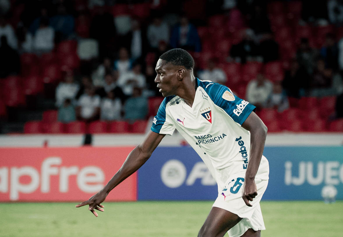 Liga de Quito desea éxito a Josué Caicedo en el filial del Barcelona de España