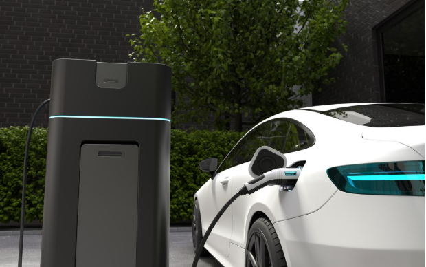 Ventas de carros eléctricos en Ecuador se dispararon un 260.9% durante el primer semestre de 2026