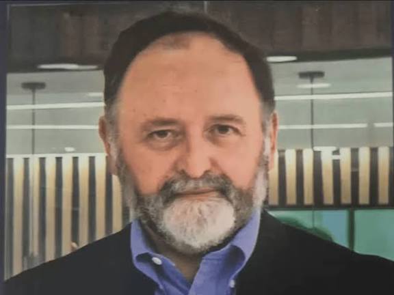 Muere Xavier Michelena, editor incansable de las letras ecuatorianas