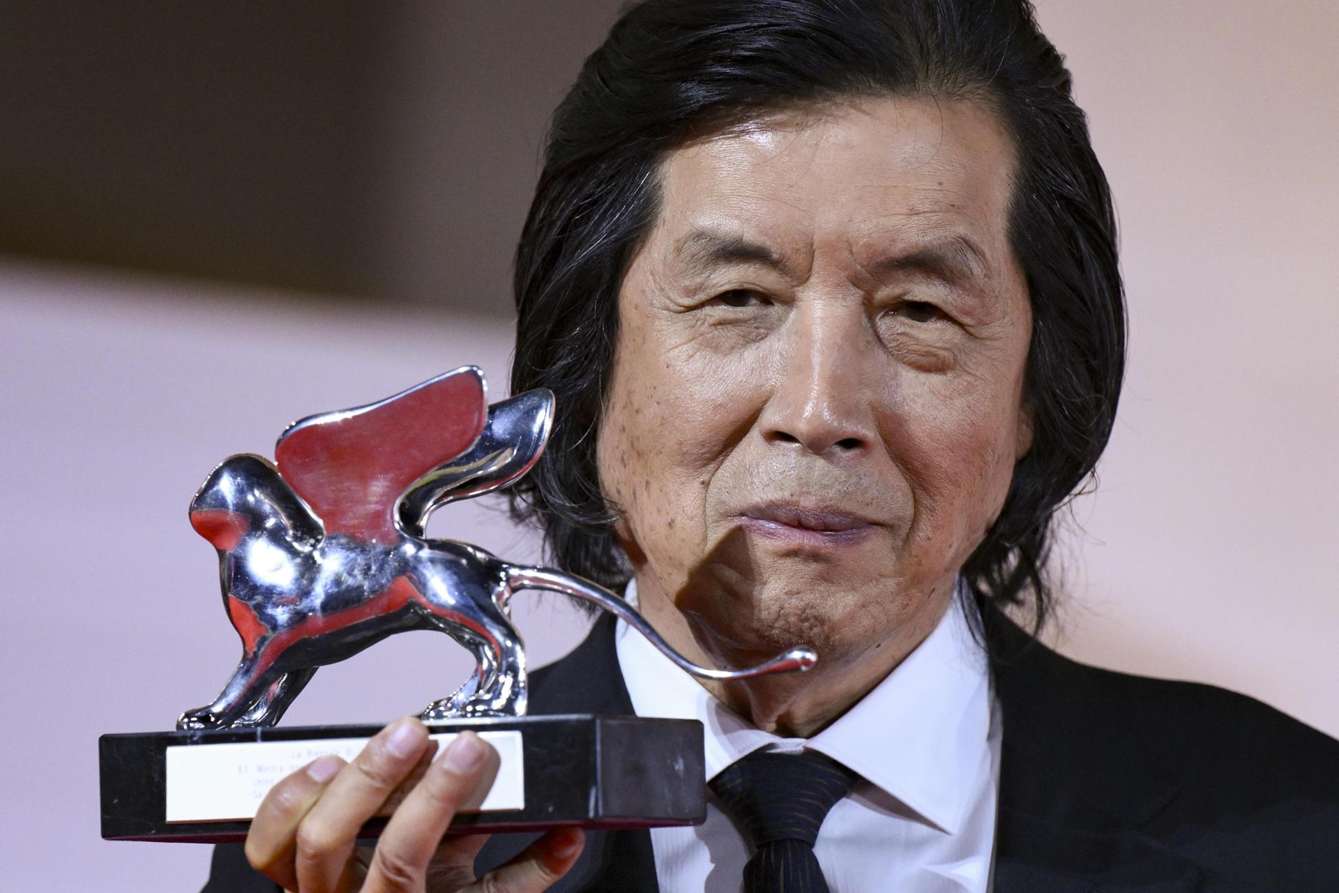 South Korean Director Lee Chang-dong Wins Silver Lion at Venice for 'Possible Love'