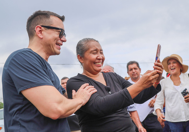 Ecuador: Government delivers machinery and vehicles to agricultural sector